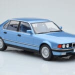 BMW 7er E32 730i Blau MCG 1:18
