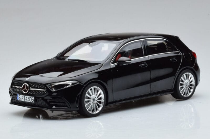 Mercedes A-Klasse W177 AMG Line Norev 1:18