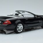 Mercedes SL500 R230 Schwarz Norev 1:18
