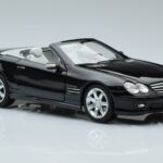 Mercedes SL500 R230 Schwarz Norev 1:18