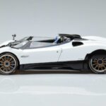 Pagani Pagani Zonda HP Barchetta Karbon Weiss LCD 1:18 1:18 Metall
