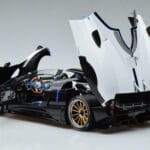 Pagani Pagani Zonda HP Barchetta Karbon Weiss LCD 1:18 1:18 Metall