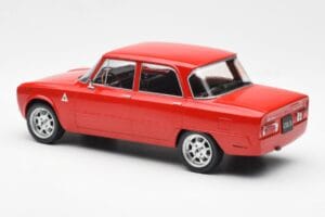 Alfa Romeo Giulia Nuova Super Rot Custom Wheels MCG 1:18 MCG18333 Metall – Bild 5 von 6