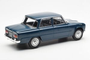 Alfa Romeo Giulia TI Petrol Blau Norev 1:18 187971 Metall – Bild 2 von 6