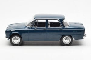 Alfa Romeo Giulia TI Petrol Blau Norev 1:18 187971 Metall – Bild 3 von 6