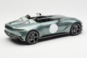 Aston Martin V12 Speedster Grün Metallic GT Spirit 1:18 GT906 Resin – Bild 2 von 6