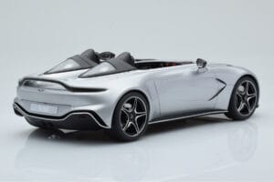 Aston Martin V12 Speedster Silber GT Spirit 1:18 GT430 Resin – Bild 2 von 6