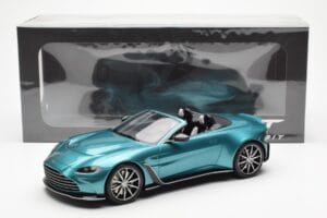Aston Martin V12 Vantage Roadster Tayos Türkis Grün GT Spirit 1:18 GT445 Resin – Bild 6 von 6