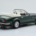 Aston Martin V8 Vantage Volante Grün GT Spirit 1:18 - image 2 of 6
