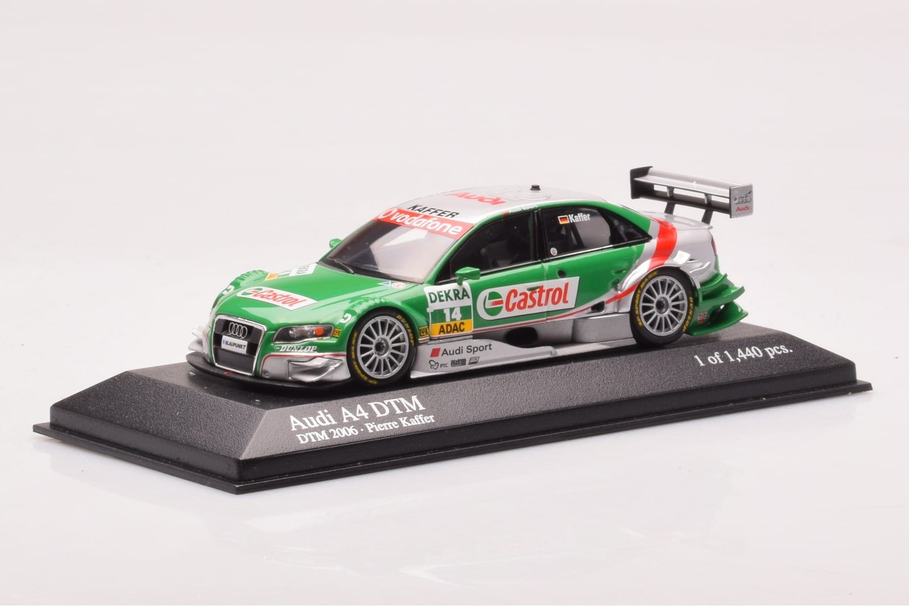 Audi A4 B7 DTM Team Phoenix #14 F. Kaffer DTM 2006 Minichamps 1:43 400061514 Metall – Bild 2 von 4