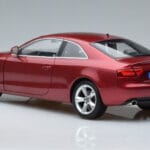 Audi A5 B8 Granatrot Norev 1:18 188352 Metall - image 6 of 7