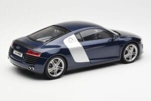 Audi R8 4.2 FSI V8 Blau Kyosho 1:18 09213BL Metall – Bild 3 von 8