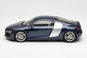 Audi R8 4.2 FSI V8 Blau Kyosho 1:18 09213BL Metall – Bild 4 von 8