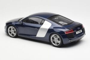 Audi R8 4.2 FSI V8 Blau Kyosho 1:18 09213BL Metall – Bild 7 von 8