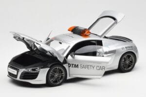 Audi R8 5.2 DTM Safety Car 2010 Kyosho 1:18 09216DTM Metall – Bild 2 von 8