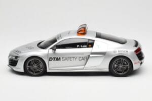 Audi R8 5.2 DTM Safety Car 2010 Kyosho 1:18 09216DTM Metall – Bild 4 von 8