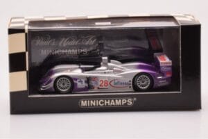 Audi R8 LMP900 #28 F. Biela / P. Kaffer / A. McNish 12 Hours of Sebring Winner 2004 Minichamps 1:43 4000412328 Metall – Bild 4 von 4