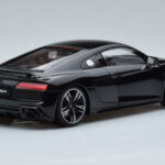 Audi R8 Performance Schwarz Kengfai 1:18 - image 3 of 10