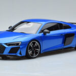 Audi R8 Performance Blau Kengfai 1:18