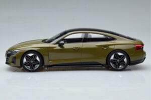 Audi RS E-Tron GT Olivgrün Norev 1:18 188380 Metall – Bild 3 von 6