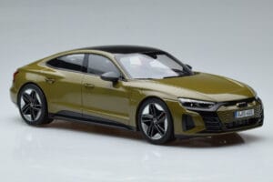Audi RS E-Tron GT Olivgrün Norev 1:18 188380 Metall – Bild 4 von 6