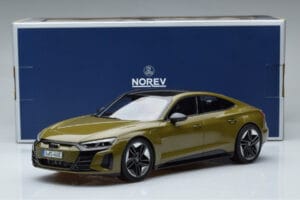 Audi RS E-Tron GT Olivgrün Norev 1:18 188380 Metall – Bild 6 von 6