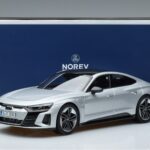 Audi RS e-tron GT Silber Norev 1:18 188381 Metall - image 6 of 6