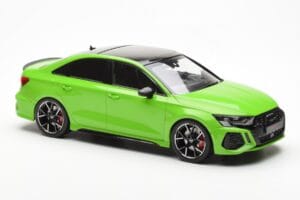 Audi RS3 8Y Limousine Grün MCG 1:18 MCG18449 Metall – Bild 4 von 6