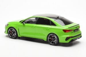 Audi RS3 8Y Limousine Grün MCG 1:18 MCG18449 Metall – Bild 5 von 6