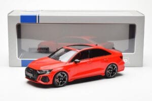 Audi RS3 8Y Limousine Rot MCG 1:18 MCG18451 Metall – Bild 6 von 6