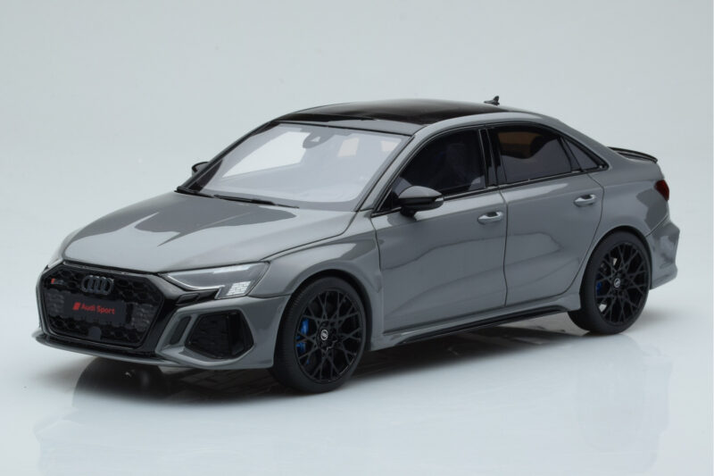 Audi RS3 8Y Limousine Performance Edition Grau GT Spirit 1:18