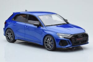 Audi RS3 8Y Sportback Performance Edition Nagaro Blau GT Spirit 1:18 GT884 Resin – Bild 3 von 5