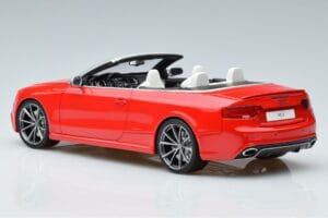 Audi RS5 B8 Cabriolet Rot GT Spirit 1:18 GT724 Resin – Bild 4 von 5