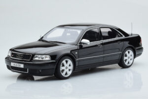 Audi S8 D2 Schwarz Otto 1:18