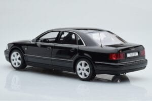 Audi S8 D2 Schwarz Otto 1:18 OT082 Resin – Bild 5 von 6
