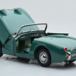 Austin-Healey Sprite Grün Kyosho 1:18 - image 3 of 8