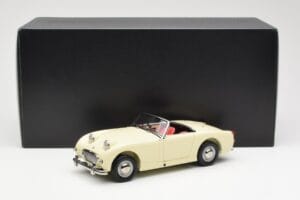 Austin-Healey Sprite Mk I Open Old English Weiss Kyosho 1:18 08953EW Metall – Bild 8 von 8