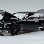 Bentley Mulsanne W.O. Edition By Mulliner Schwarz Almost Real 1:18 - image 2 of 11