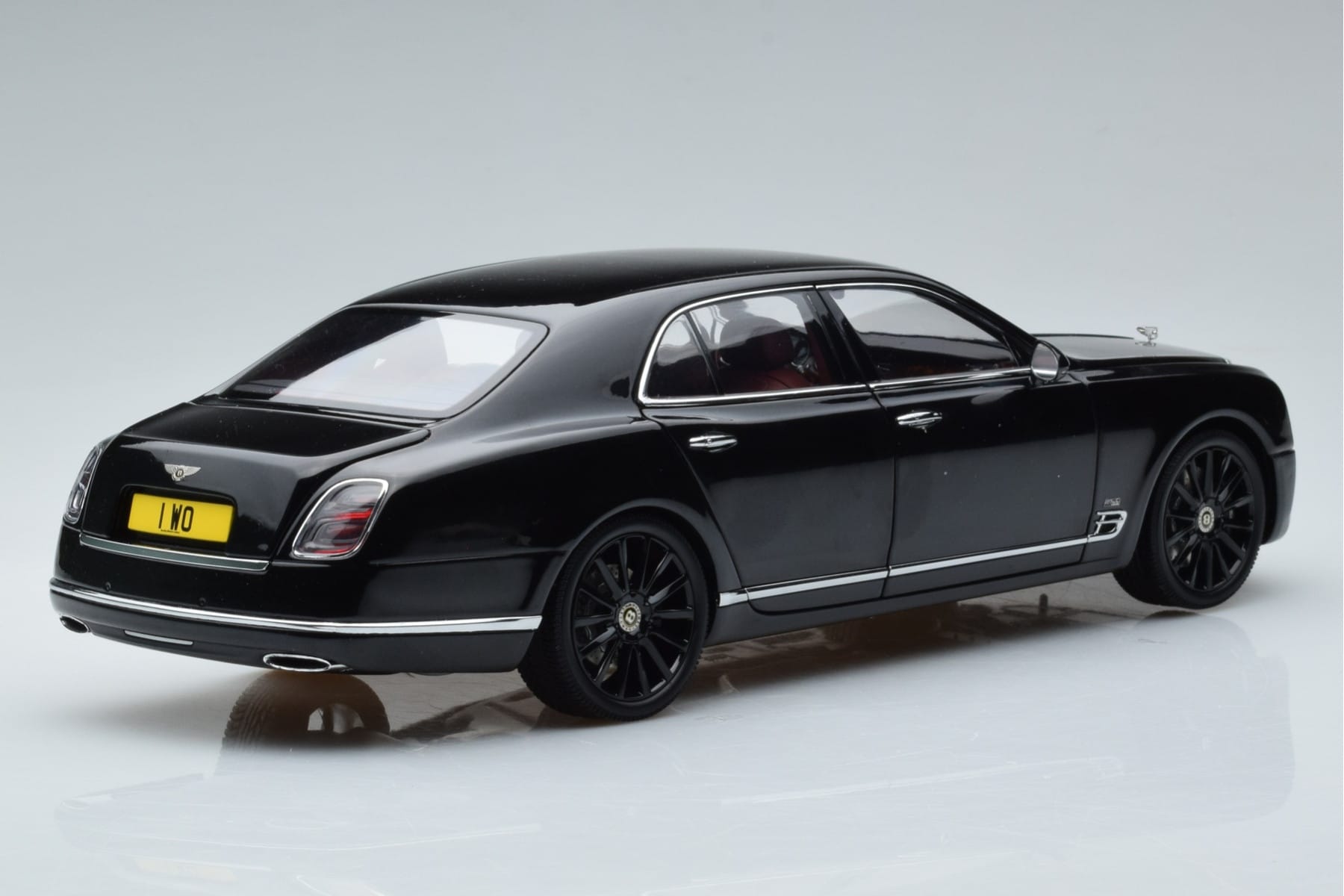 Bentley Mulsanne W.O. Edition By Mulliner Schwarz Almost Real 1:18 830508 Metall – Bild 3 von 11