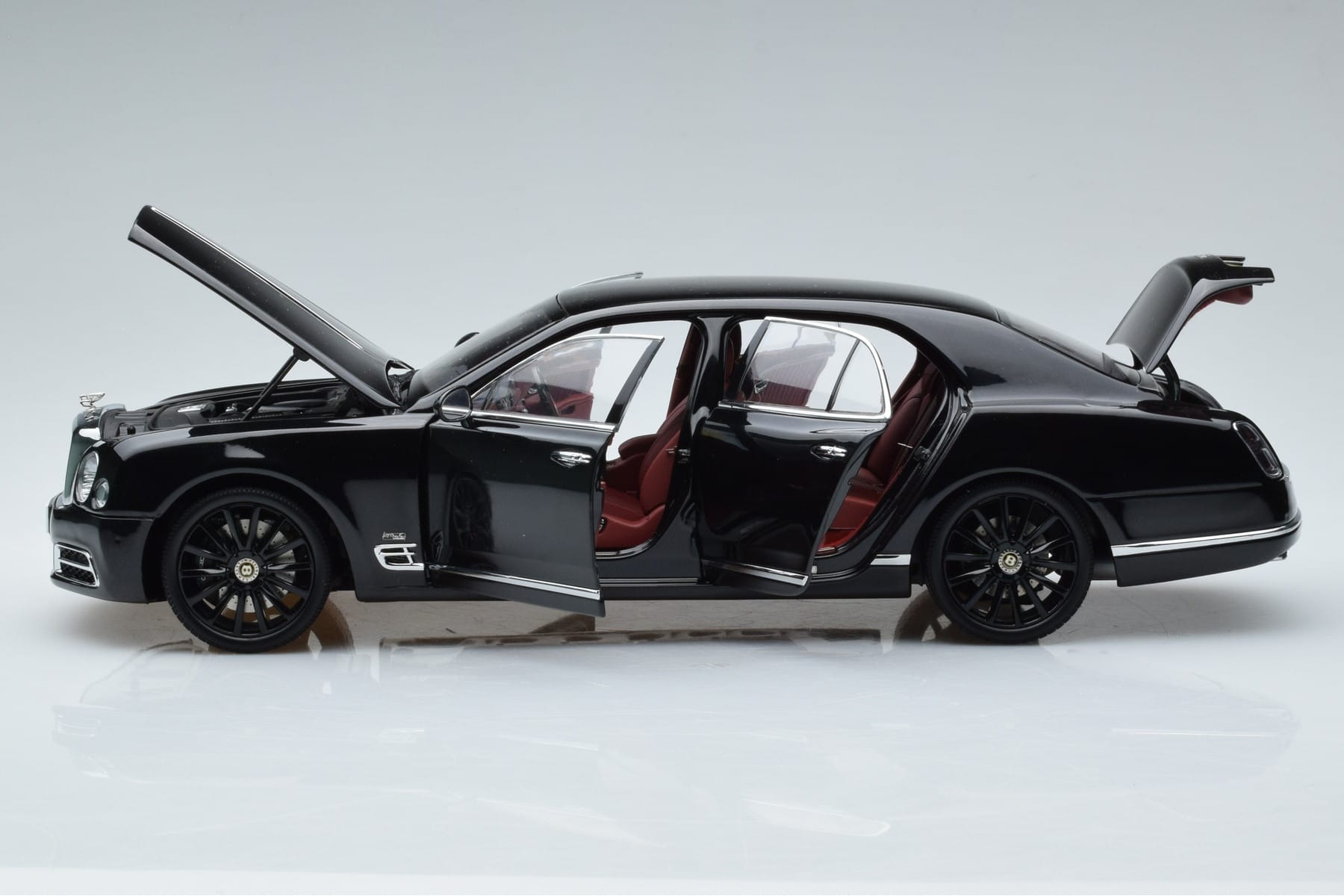 Bentley Mulsanne W.O. Edition By Mulliner Schwarz Almost Real 1:18 830508 Metall – Bild 4 von 11