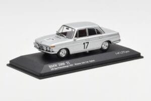 BMW 2000 Ti #17 J. Ickx / C. van Ophem Winners 24 Hours of Spa 1966 Minichamps 1:43 400662517 Metall – Bild 2 von 4