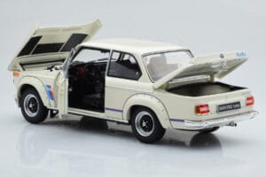 BMW 2002 Turbo Weiss Kyosho 1:18 08544W Metall – Bild 3 von 8