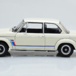 BMW 2002 Turbo Weiss Kyosho 1:18 - image 5 of 8