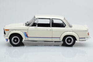 BMW 2002 Turbo Weiss Kyosho 1:18 08544W Metall – Bild 5 von 8