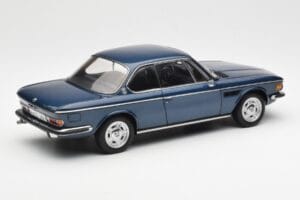BMW 3.0 CSi E9 Blau Metallic AUTOart 1:18 70672 Metall – Bild 3 von 8