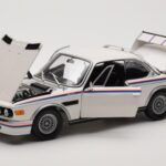BMW 3.0 CSL E9 Weiss Heritage Edition Minichamps 1:18 - image 2 of 8