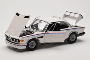 BMW 3.0 CSL E9 Weiss Heritage Edition Minichamps 1:18 80432411550 Metall – Bild 2 von 8