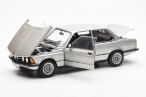 BMW 323i E21 Aspen Silber AUTOart 1:18 80430433552 Metall – Bild 2 von 8