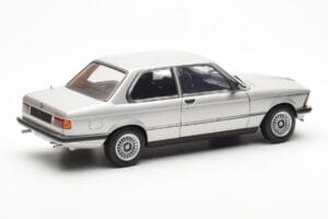 BMW 323i E21 Aspen Silber AUTOart 1:18 80430433552 Metall – Bild 3 von 8