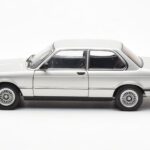 BMW 323i E21 Aspen Silber AUTOart 1:18 - image 4 of 8